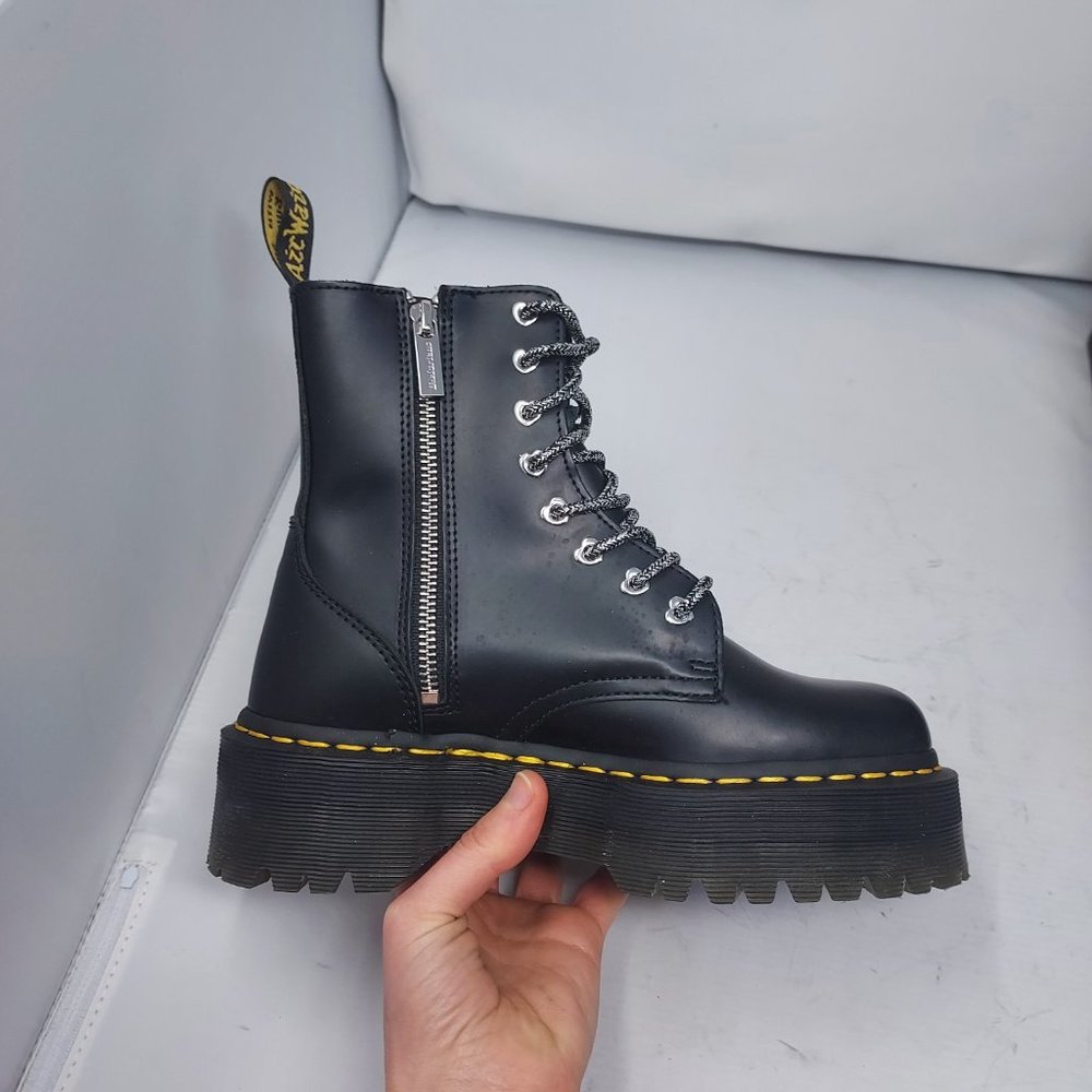 Dr. Martens x Hello Kitty Jadon Platform Chunky Sanrio Boots - Picture 3 of 12